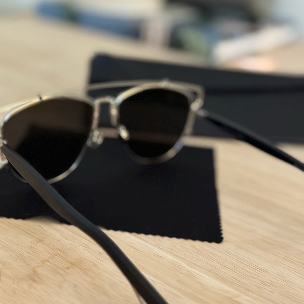 DIOR Technologie Mirrored Sunglasses - Picture 6 of 11